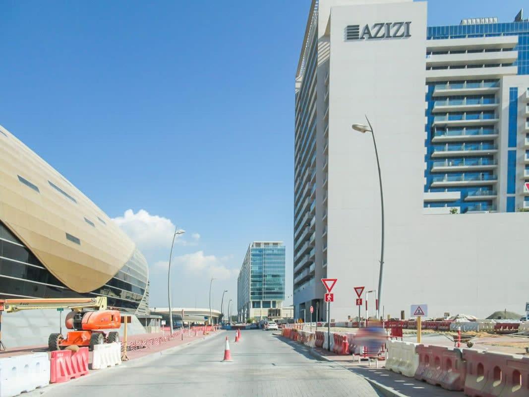 Frank Porter - Azizi Aura Dubai Eksteriør bilde